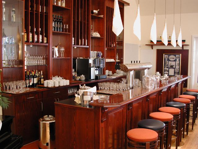 Bar im Ballsaal